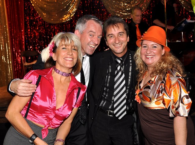 min 2008 11 08 fous swing 195